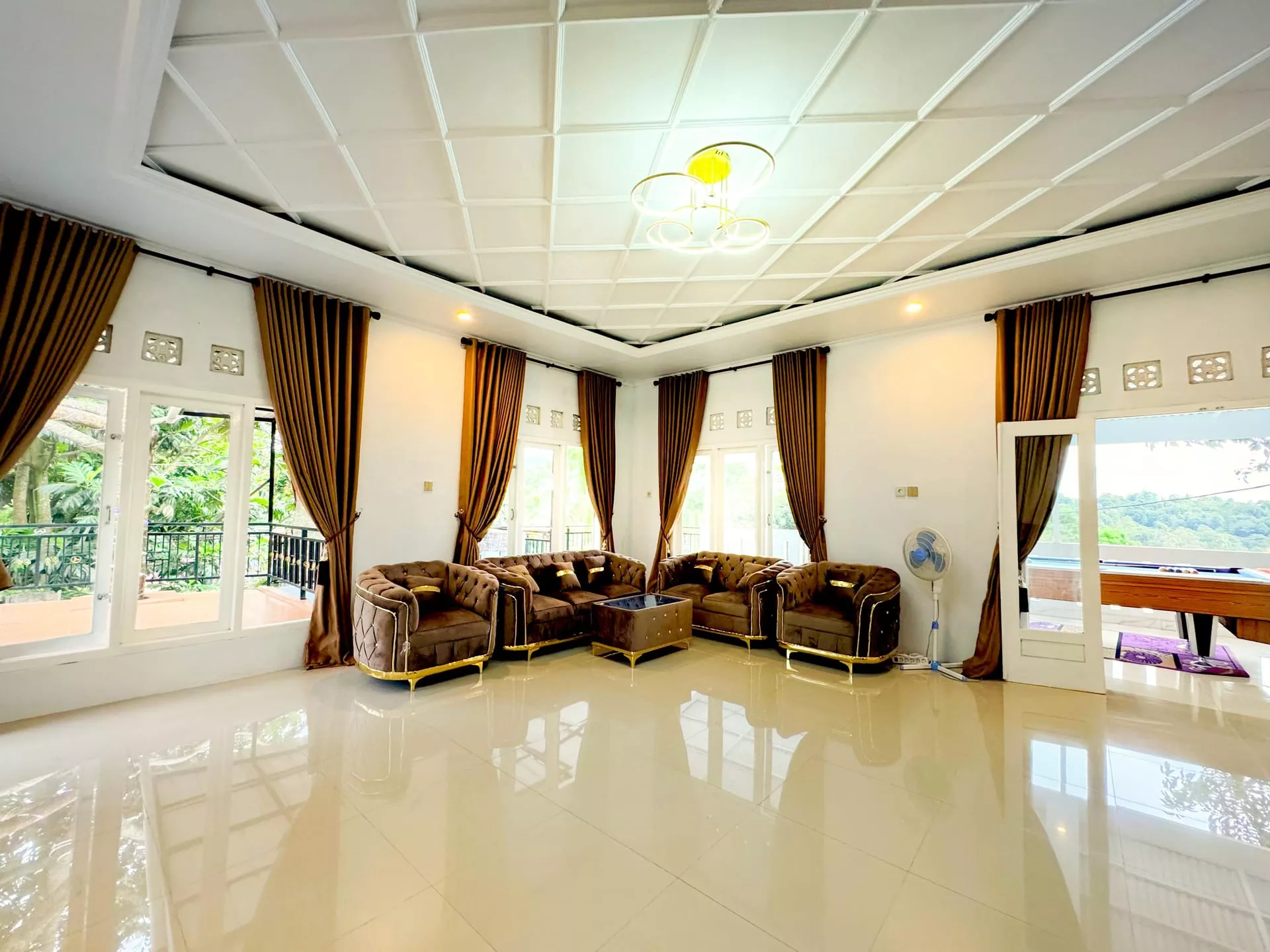 Villa Albi sorotan 13