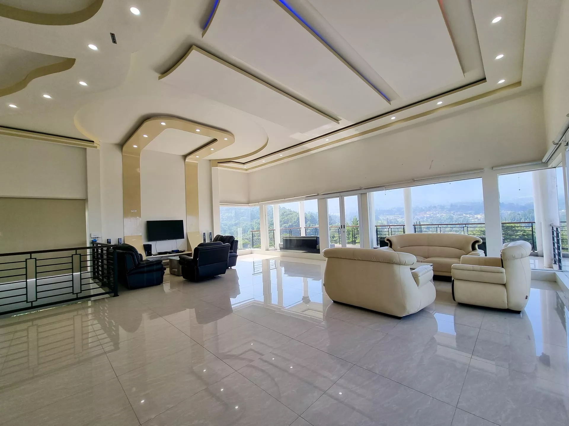 Villa Hala sorotan 3
