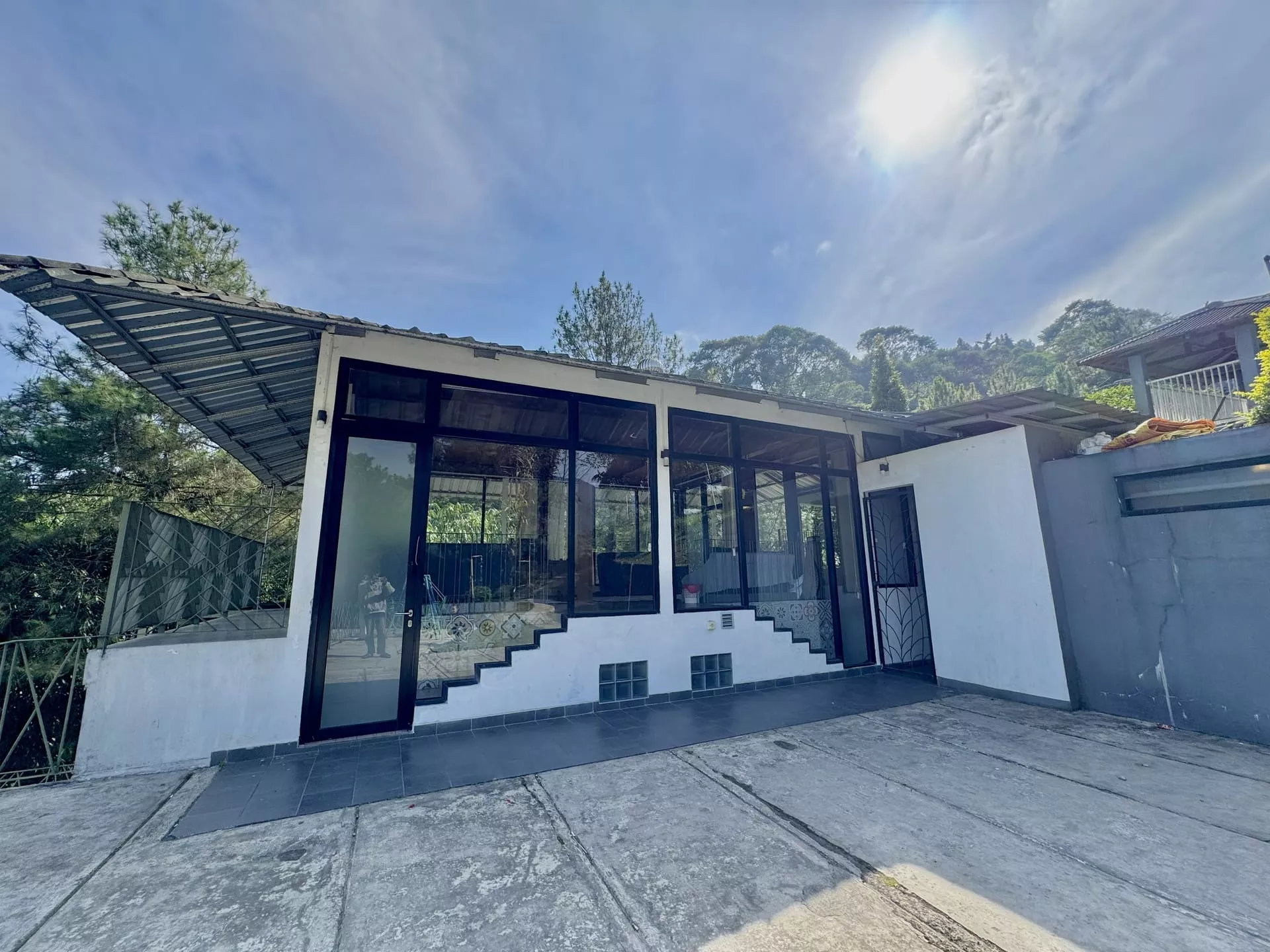 Villa Kaca 2 sorotan 4