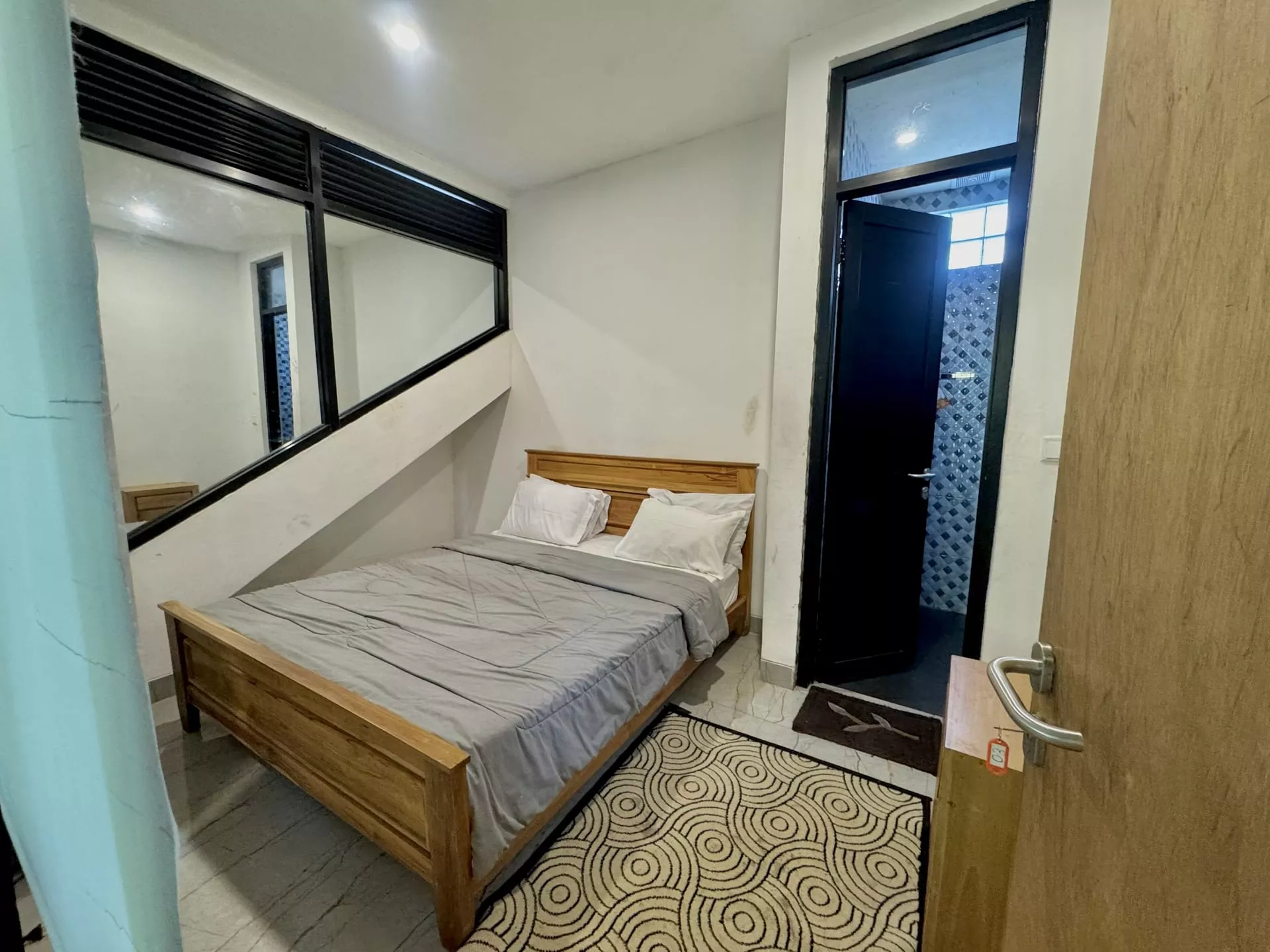 Villa Kaca 2 sorotan 9