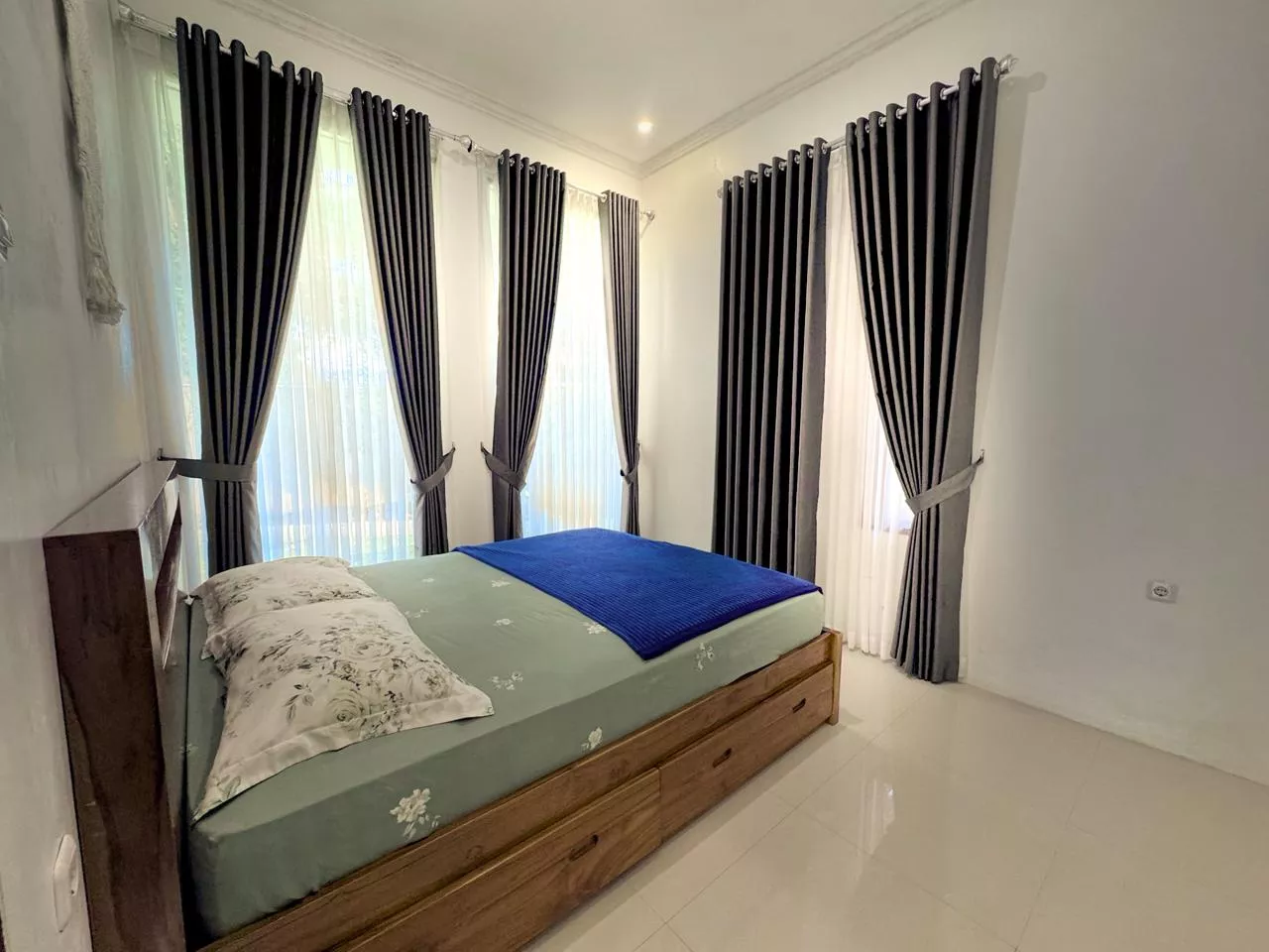 Villa Opung sorotan 5