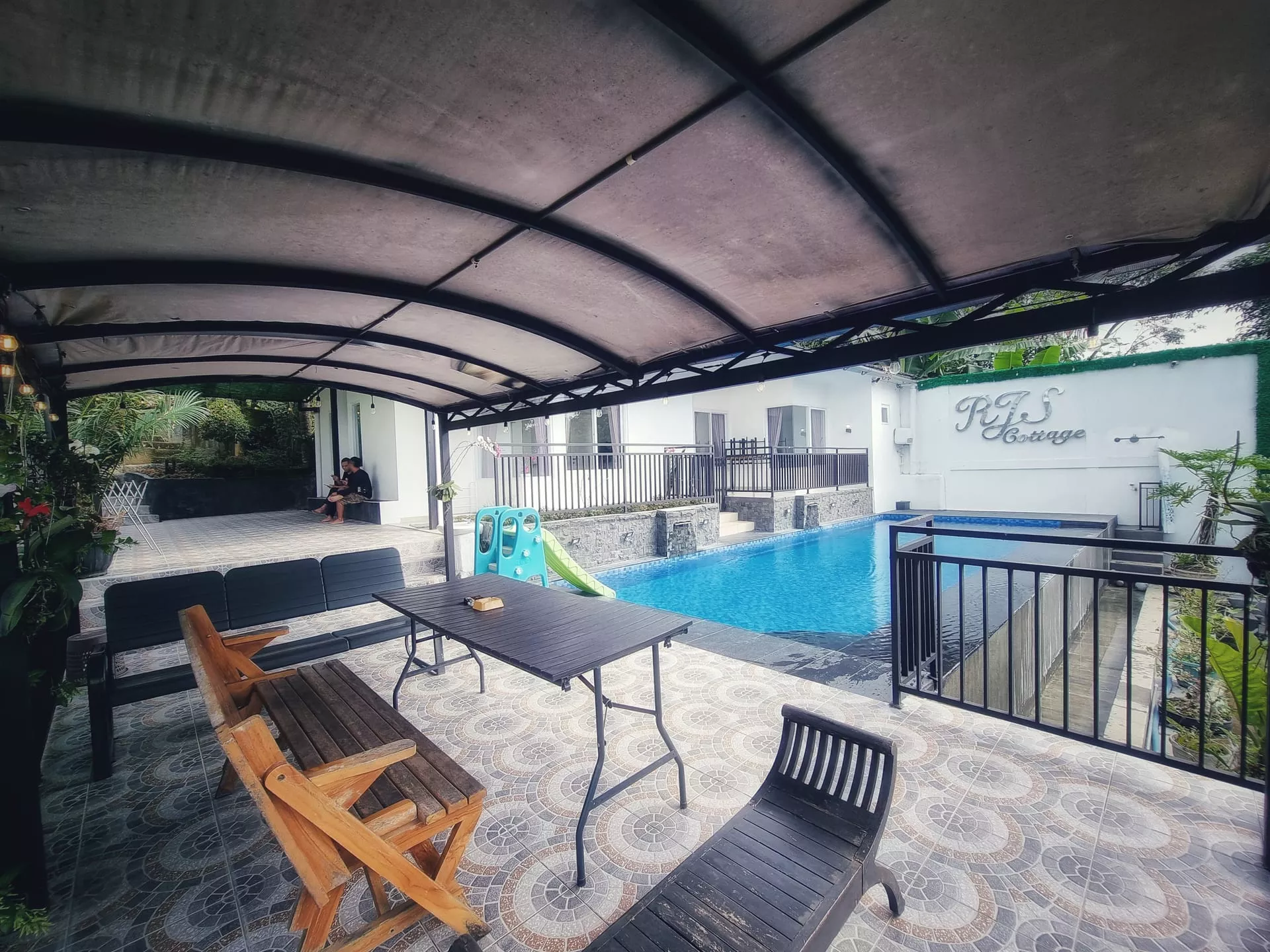 Rjs Cottage 1 sorotan 4