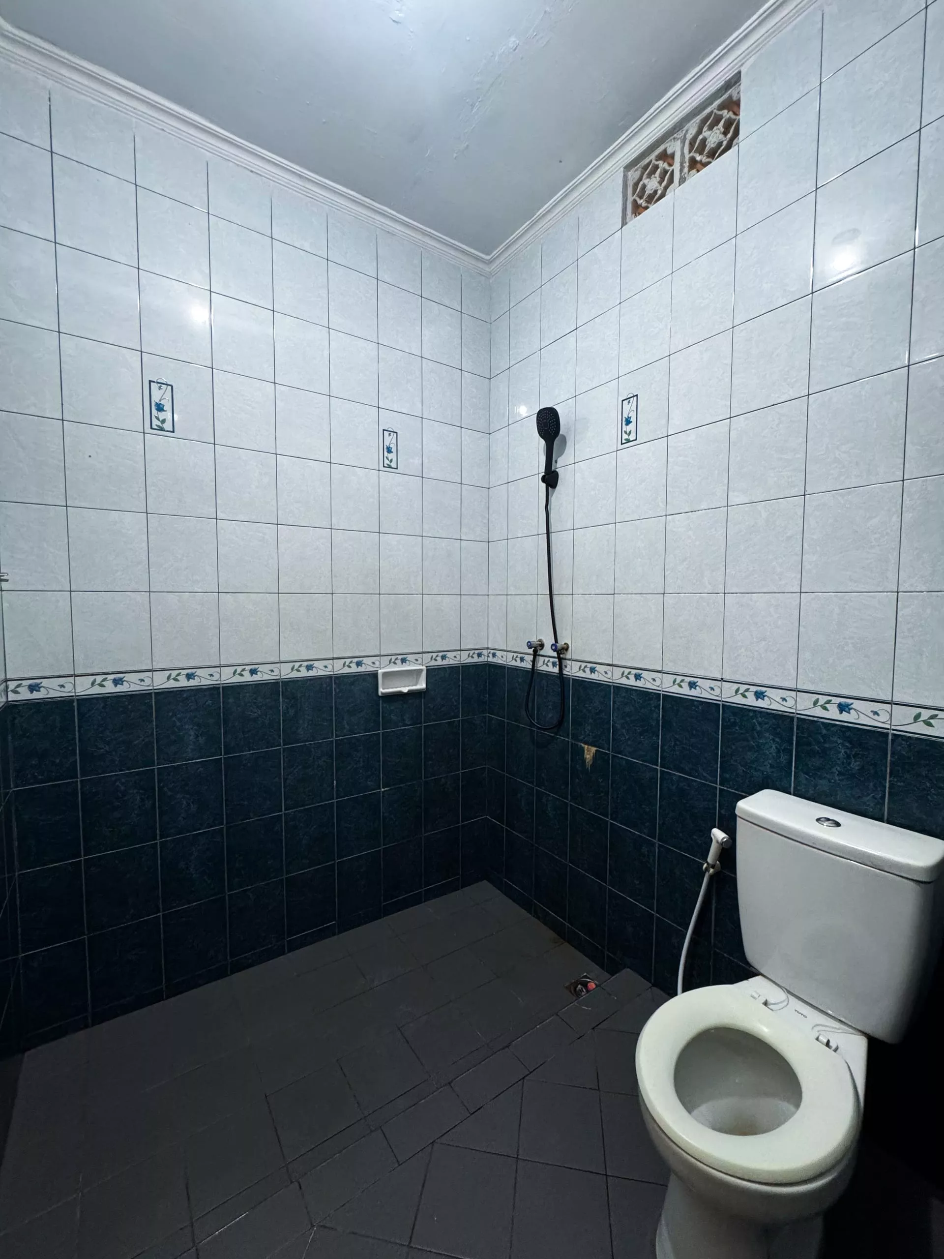 Villa Cemara sorotan 20